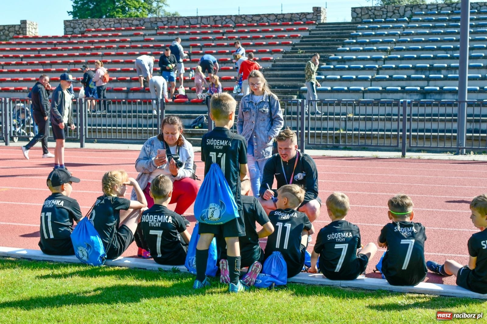 Zdjęcie w galerii na portalu naszraciborz.pl: Dwudniowe piłkarskie zmagania przy Zamkowej [FOTO i WIDEO] wiadomości z regionu