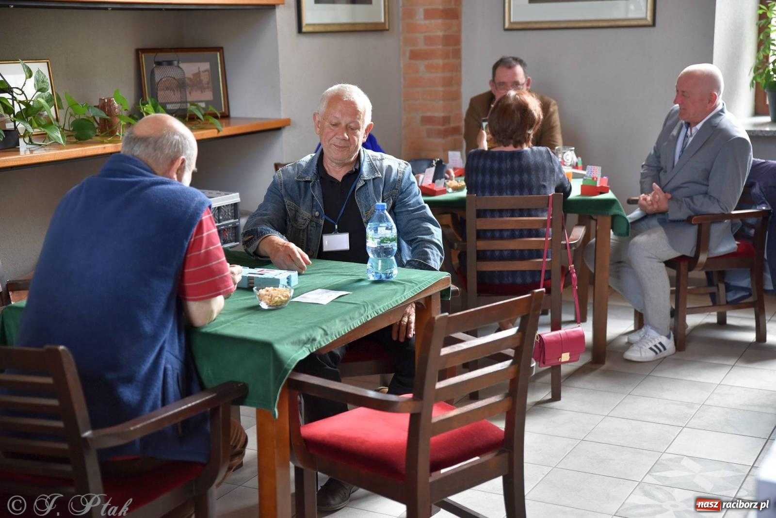 Zdjęcie w galerii na portalu naszraciborz.pl: Brydżyści rywalizowali o Puchar Prezydenta [FOTO i WIDEO] wiadomości z regionu