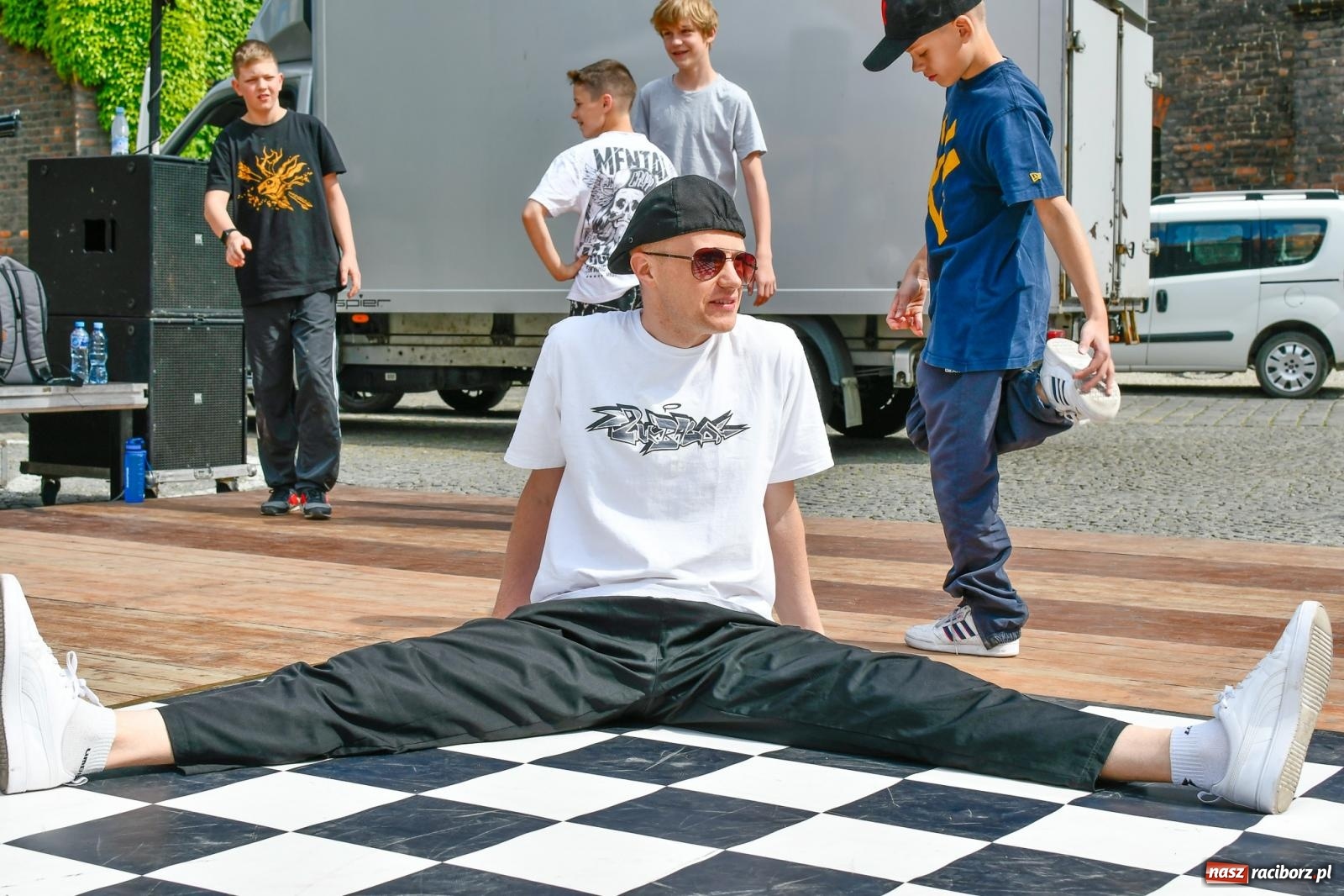 Zdjęcie w galerii na portalu naszraciborz.pl: Breaking pod Muzeum na Dni Raciborza [FOTO i MUZEUM] wiadomości z regionu