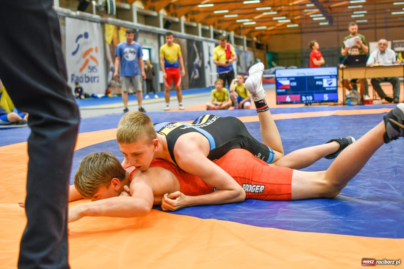 Zdjęcie w galerii na portalu naszraciborz.pl: Międzynarodowe święto zapaśnicze w ZSOMS [FOTO i WIDEO] wiadomości z regionu