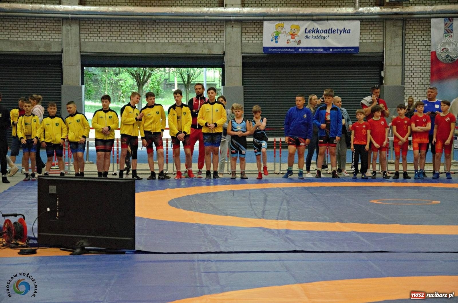 Zdjęcie w galerii na portalu naszraciborz.pl: Międzynarodowe święto zapaśnicze w ZSOMS [FOTO i WIDEO] wiadomości z regionu