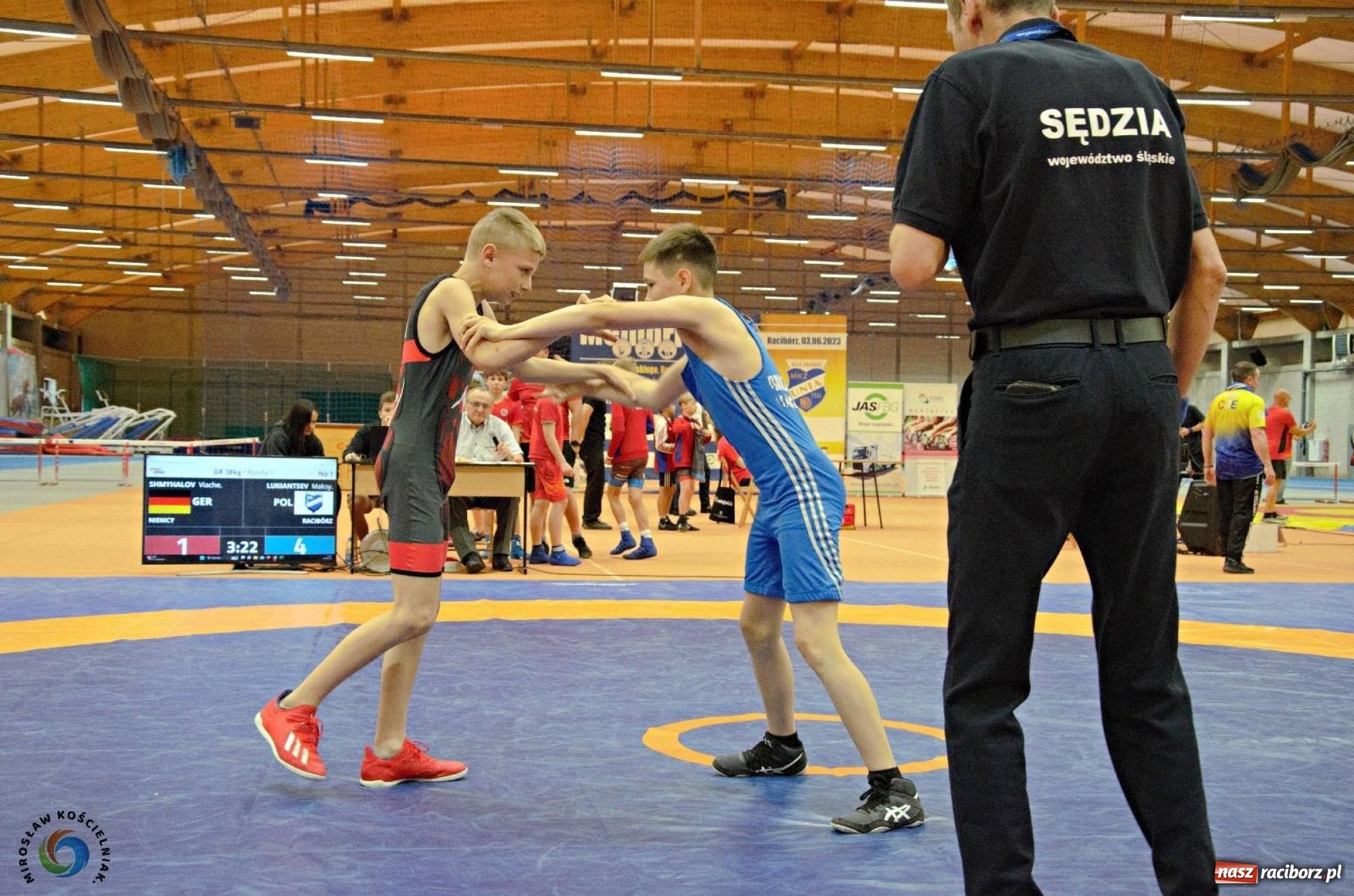 Zdjęcie w galerii na portalu naszraciborz.pl: Międzynarodowe święto zapaśnicze w ZSOMS [FOTO i WIDEO] wiadomości z regionu