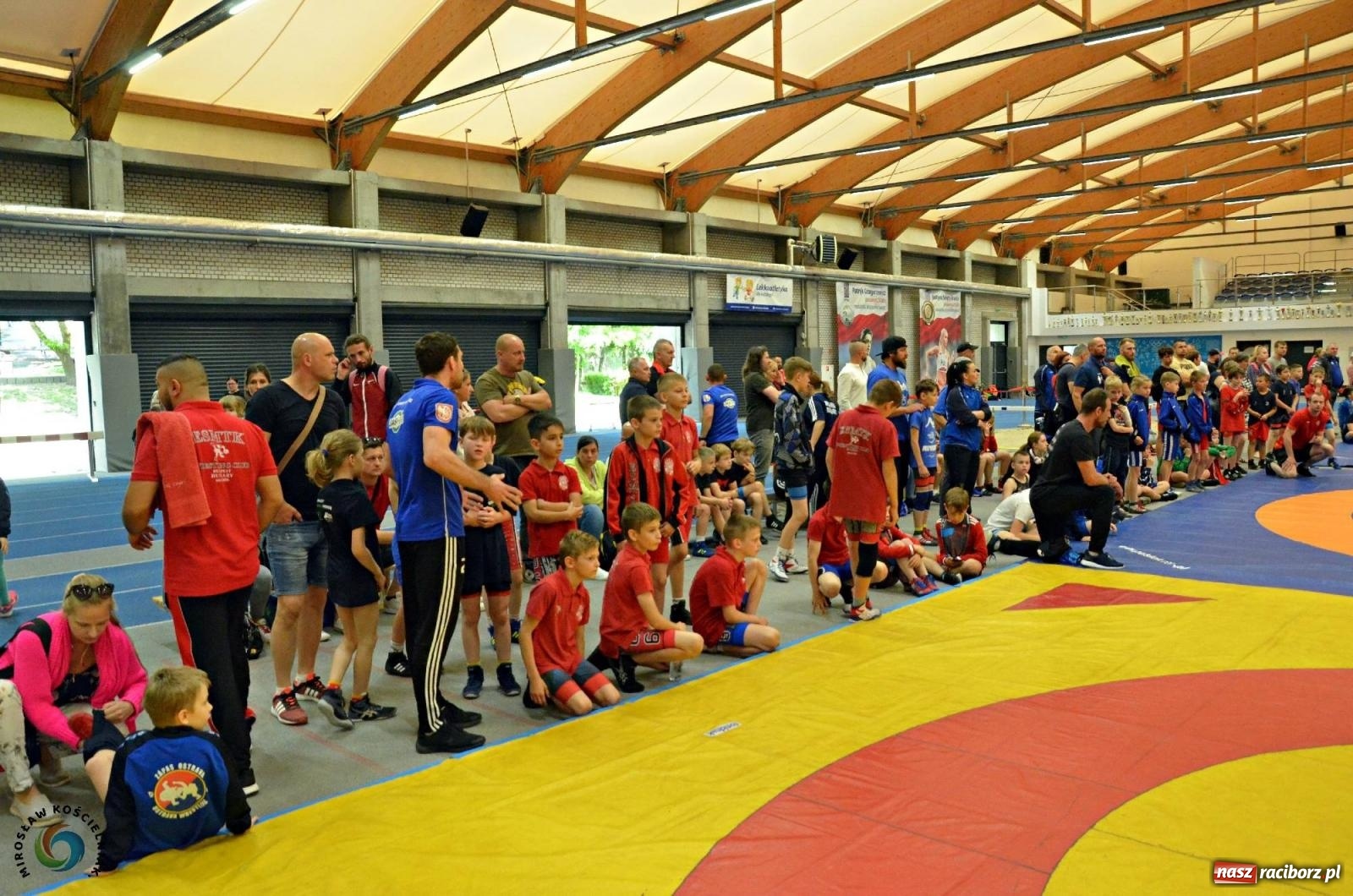 Zdjęcie w galerii na portalu naszraciborz.pl: Międzynarodowe święto zapaśnicze w ZSOMS [FOTO i WIDEO] wiadomości z regionu