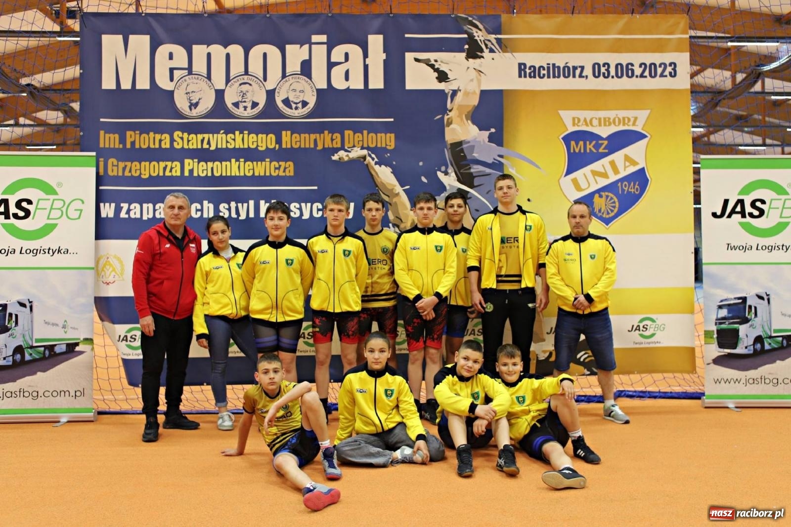 Zdjęcie w galerii na portalu naszraciborz.pl: Międzynarodowe święto zapaśnicze w ZSOMS [FOTO i WIDEO] wiadomości z regionu