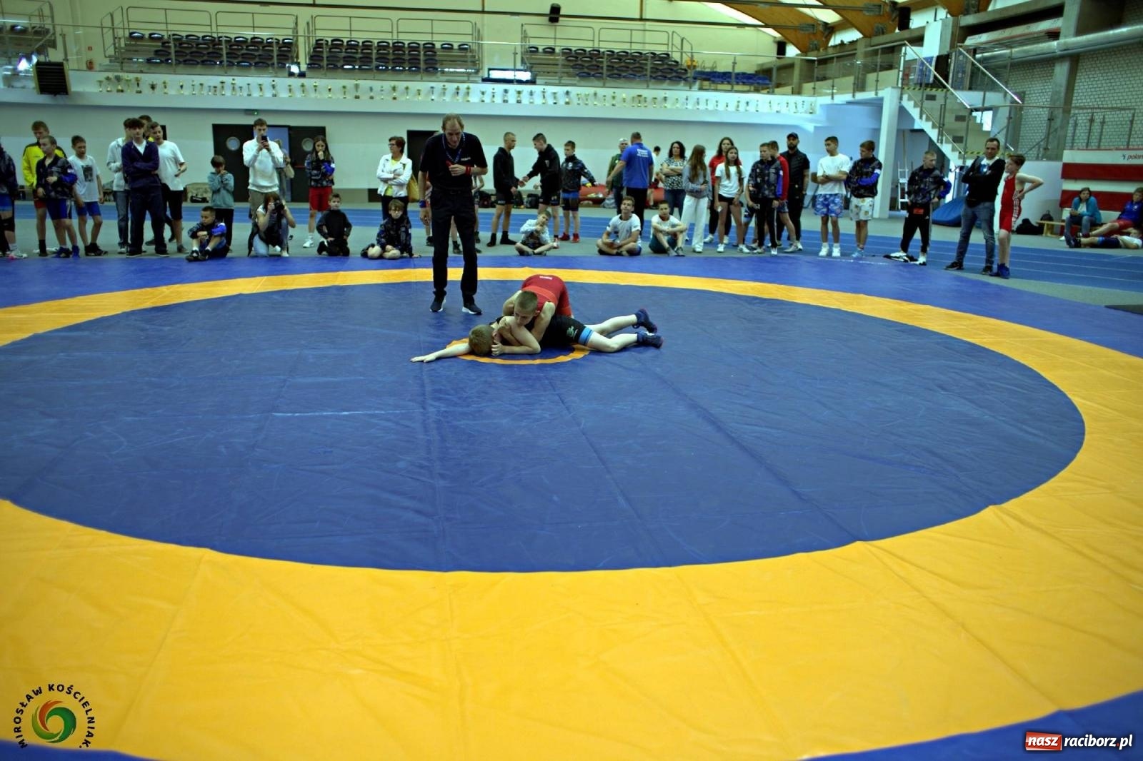 Zdjęcie w galerii na portalu naszraciborz.pl: Międzynarodowe święto zapaśnicze w ZSOMS [FOTO i WIDEO] wiadomości z regionu