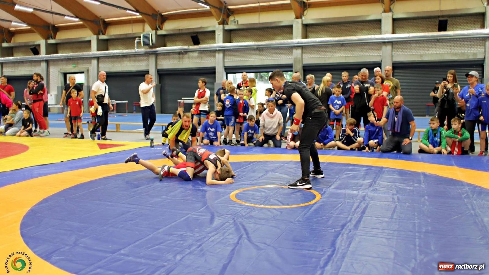 Zdjęcie w galerii na portalu naszraciborz.pl: Międzynarodowe święto zapaśnicze w ZSOMS [FOTO i WIDEO] wiadomości z regionu