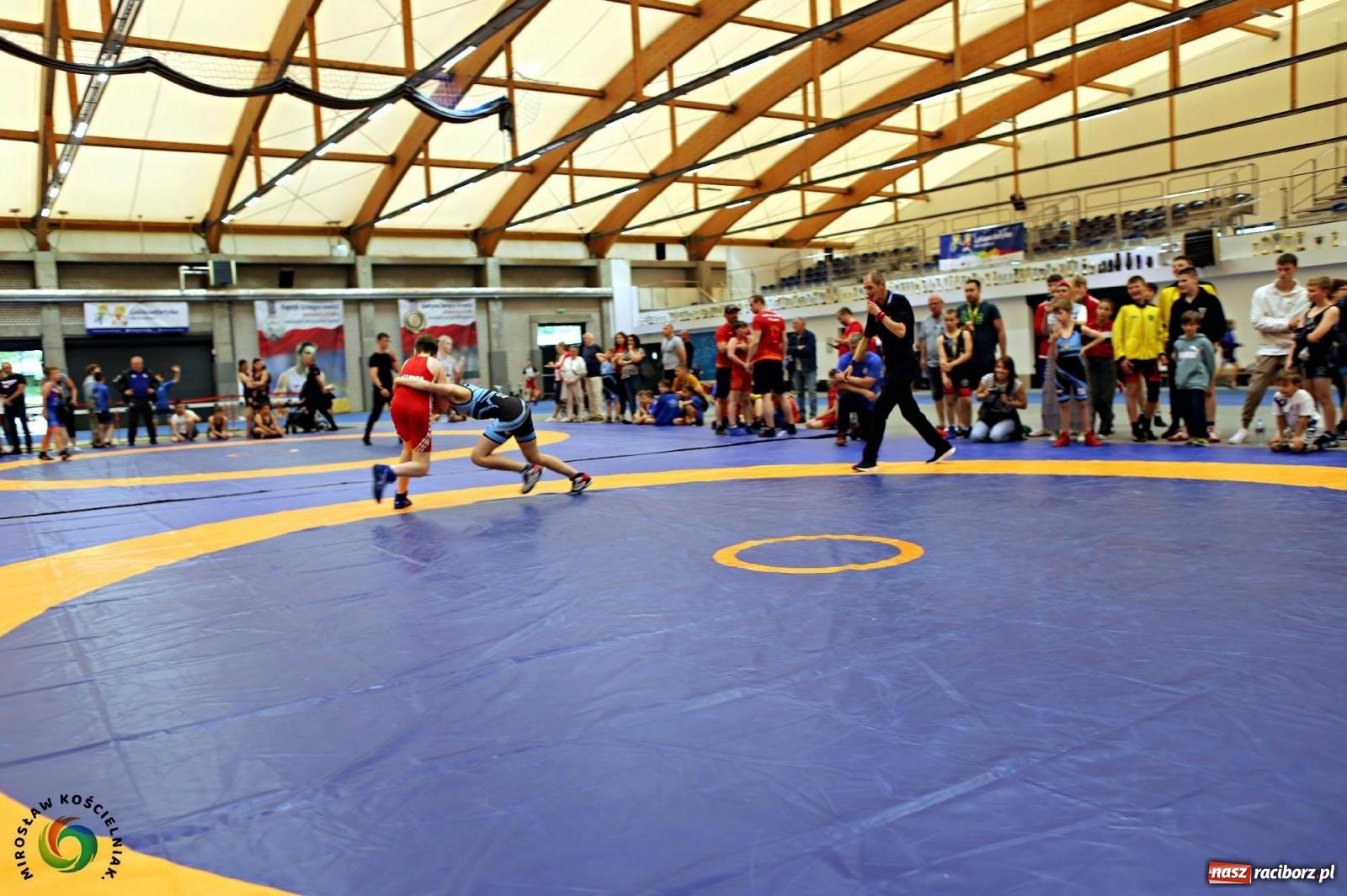 Zdjęcie w galerii na portalu naszraciborz.pl: Międzynarodowe święto zapaśnicze w ZSOMS [FOTO i WIDEO] wiadomości z regionu