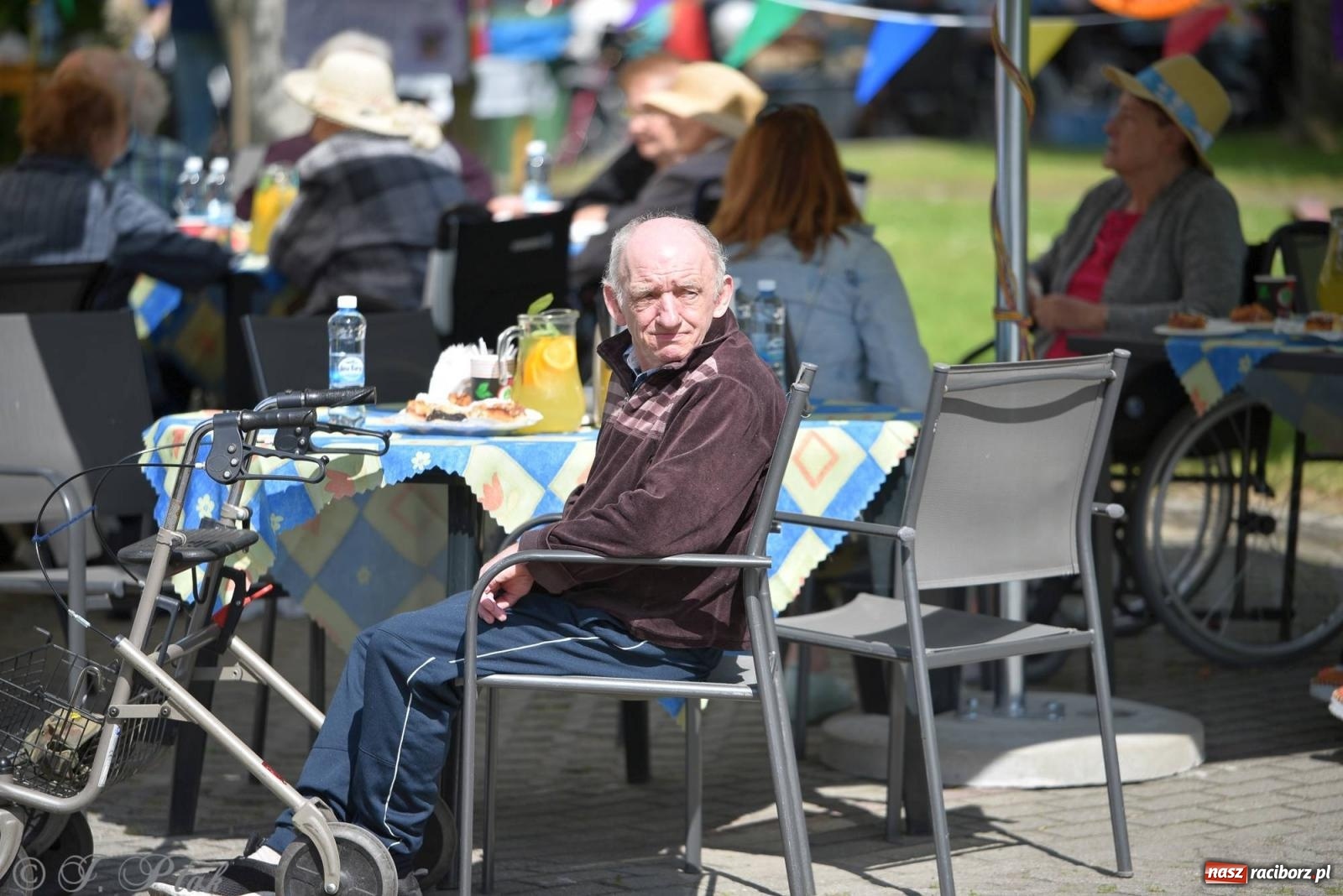 Zdjęcie w galerii na portalu naszraciborz.pl: Szampańska zabawa seniorów ze Złotej Jesieni [FOTO i WIDEO] wiadomości z regionu