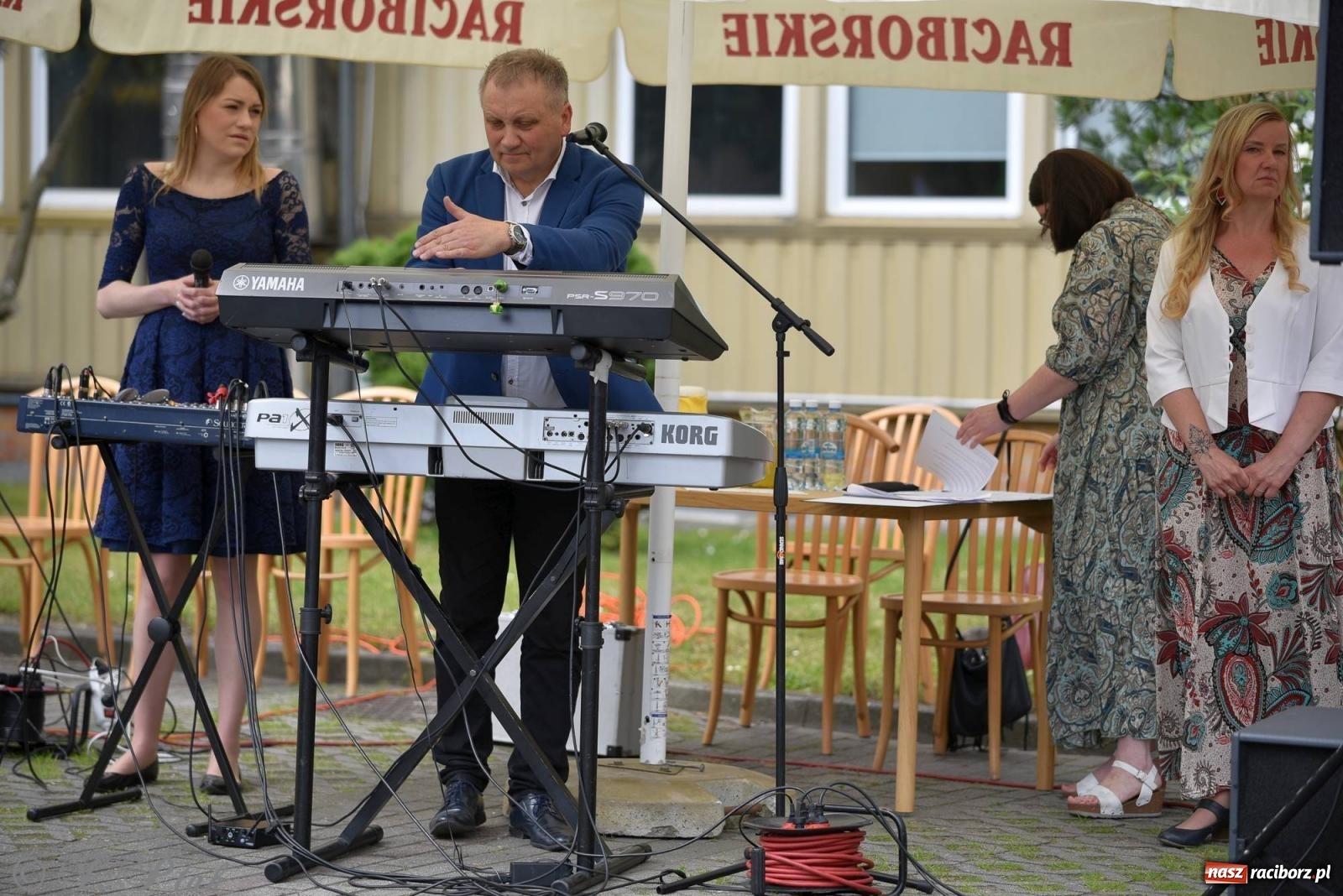 Zdjęcie w galerii na portalu naszraciborz.pl: Szampańska zabawa seniorów ze Złotej Jesieni [FOTO i WIDEO] wiadomości z regionu