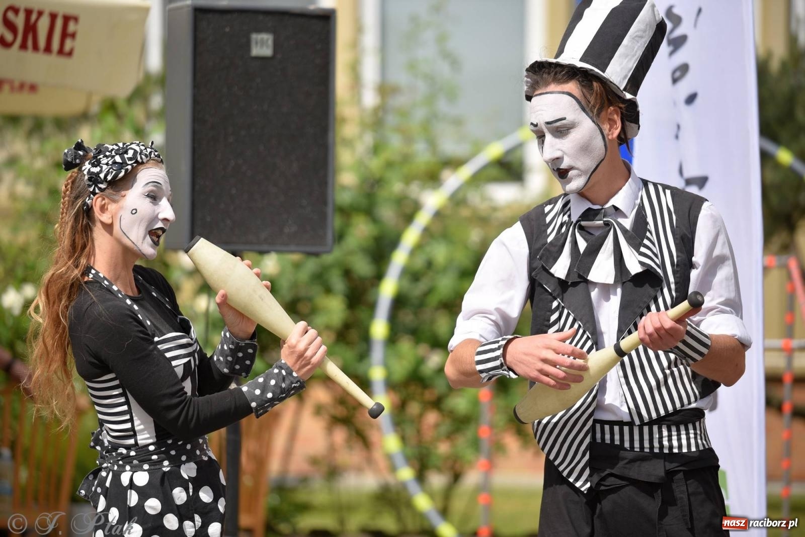 Zdjęcie w galerii na portalu naszraciborz.pl: Szampańska zabawa seniorów ze Złotej Jesieni [FOTO i WIDEO] wiadomości z regionu