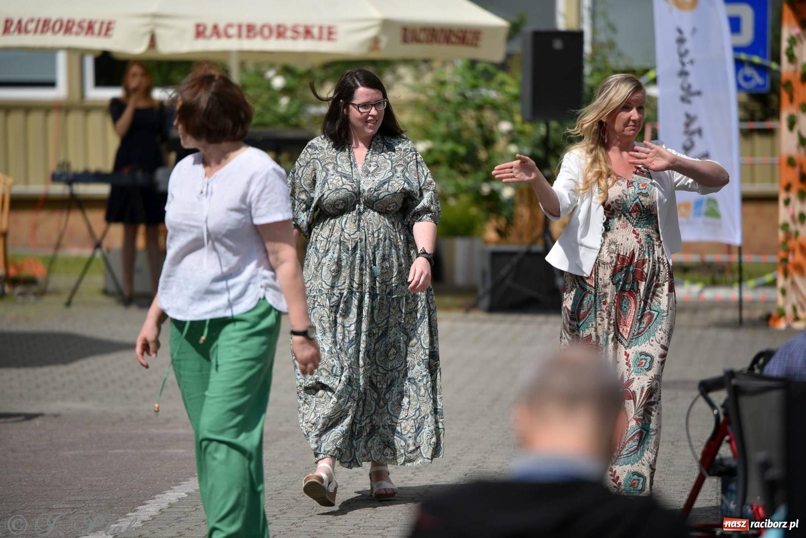 Zdjęcie w galerii na portalu naszraciborz.pl: Szampańska zabawa seniorów ze Złotej Jesieni [FOTO i WIDEO] wiadomości z regionu