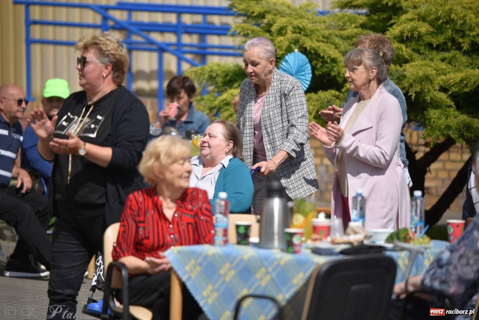 Zdjęcie w galerii na portalu naszraciborz.pl: Szampańska zabawa seniorów ze Złotej Jesieni [FOTO i WIDEO] wiadomości z regionu