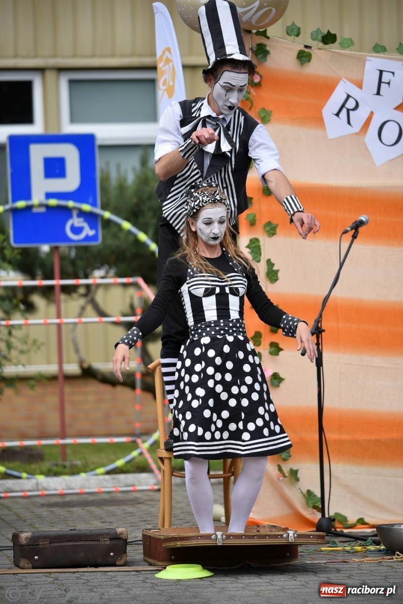 Zdjęcie w galerii na portalu naszraciborz.pl: Szampańska zabawa seniorów ze Złotej Jesieni [FOTO i WIDEO] wiadomości z regionu