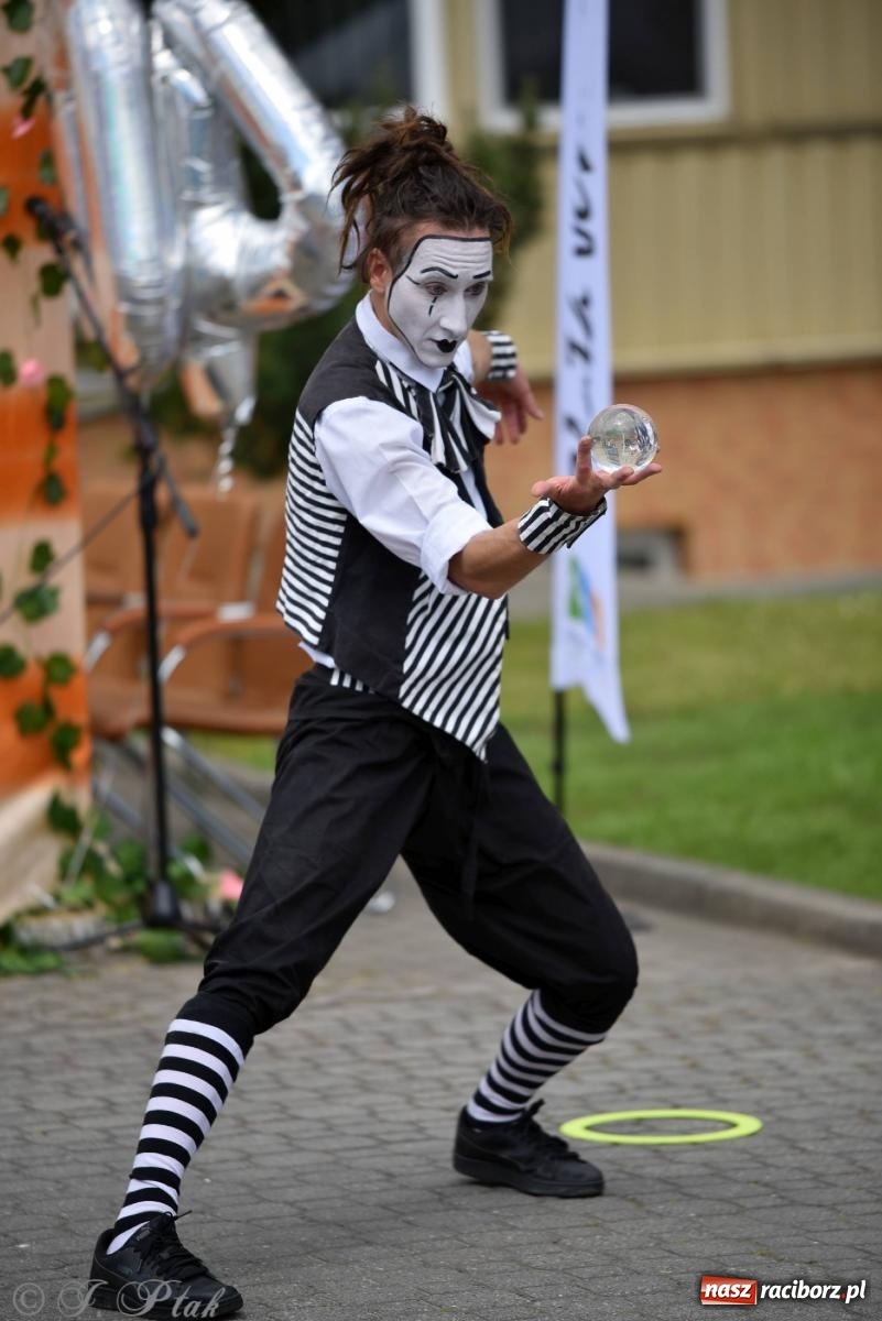 Zdjęcie w galerii na portalu naszraciborz.pl: Szampańska zabawa seniorów ze Złotej Jesieni [FOTO i WIDEO] wiadomości z regionu