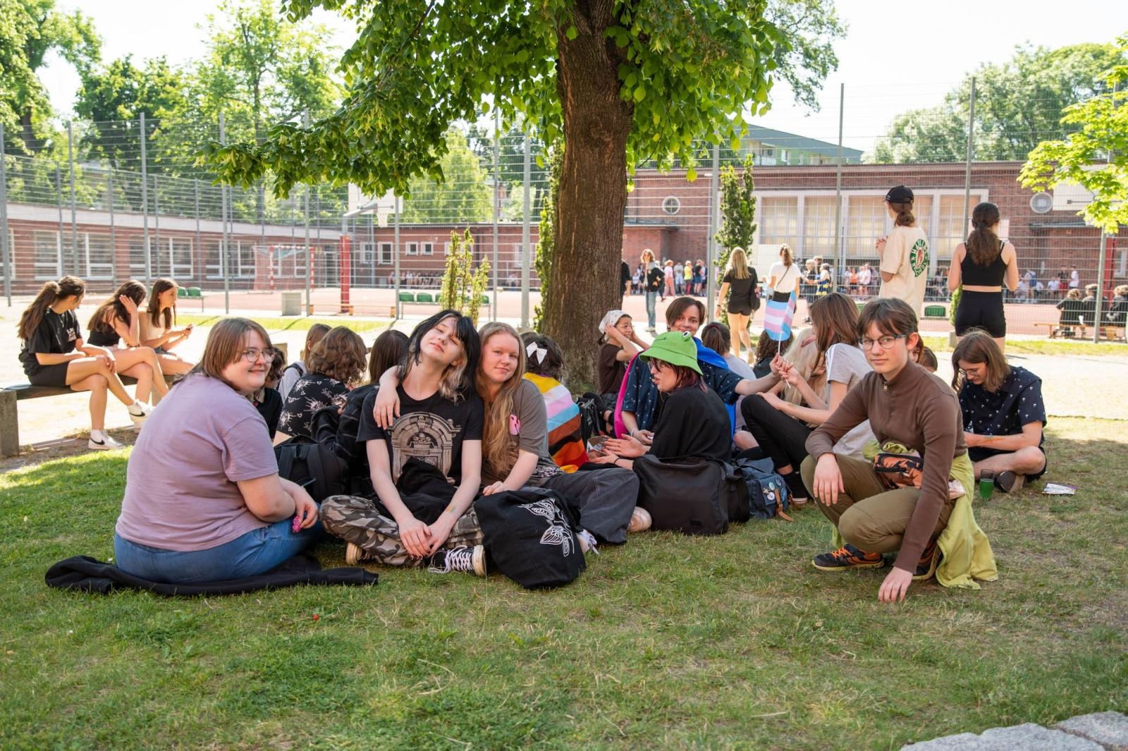Zdjęcie w galerii na portalu naszraciborz.pl: Kolorowy piknik dzieciaków Kasprowicza [FOTO] wiadomości z regionu