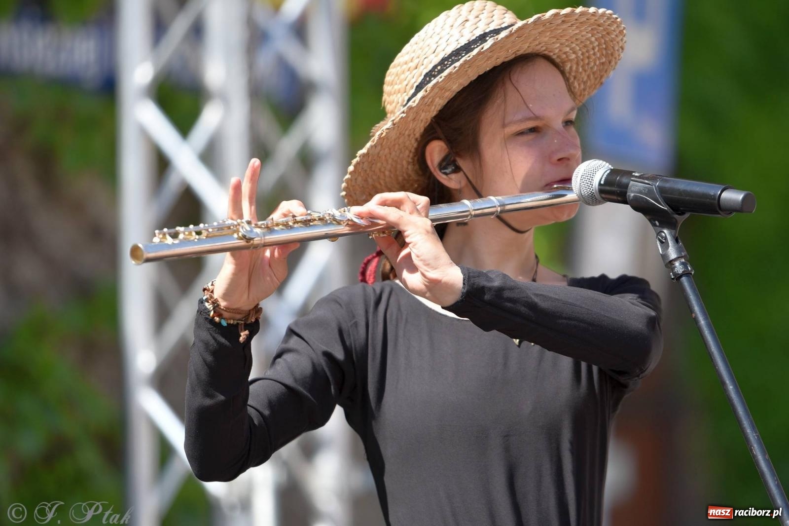 Zdjęcie w galerii na portalu naszraciborz.pl: Muzealny festiwal na placu Ofki Piastówny [FOTO i WIDEO] wiadomości z regionu