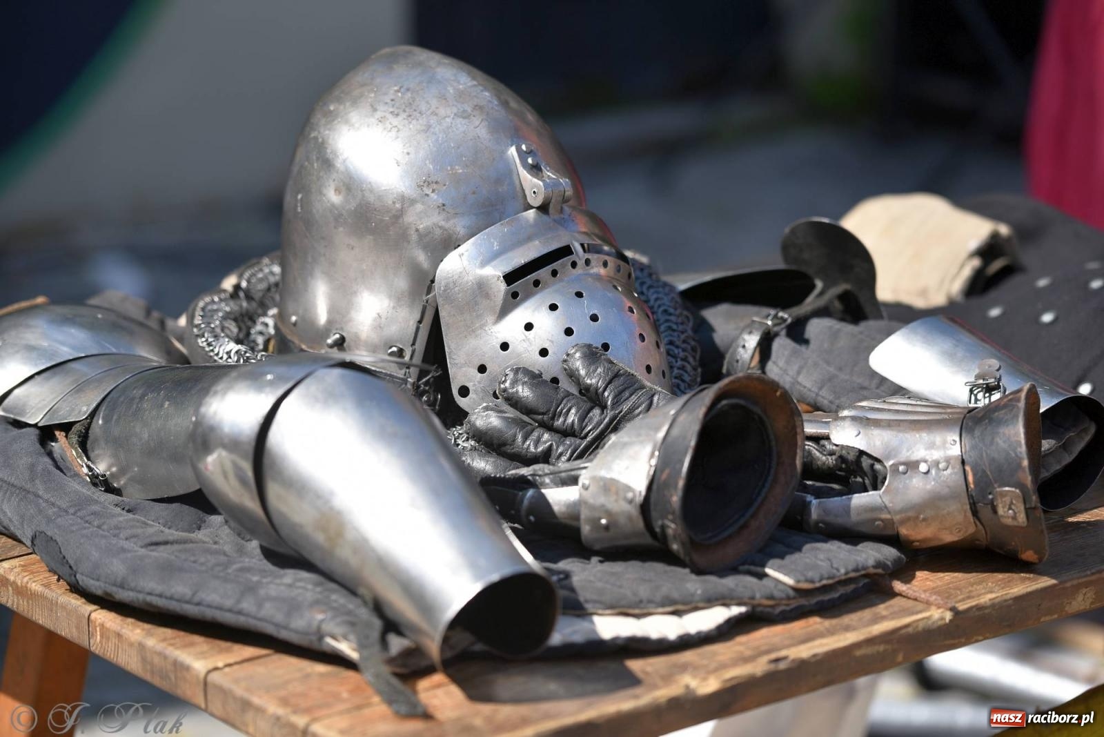 Zdjęcie w galerii na portalu naszraciborz.pl: Muzealny festiwal na placu Ofki Piastówny [FOTO i WIDEO] wiadomości z regionu