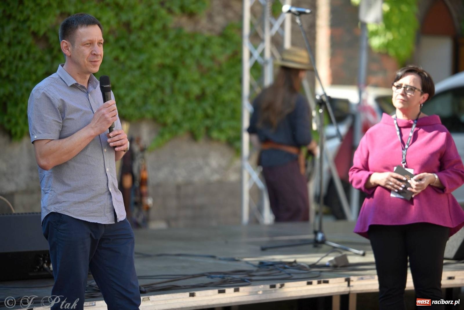 Zdjęcie w galerii na portalu naszraciborz.pl: Muzealny festiwal na placu Ofki Piastówny [FOTO i WIDEO] wiadomości z regionu