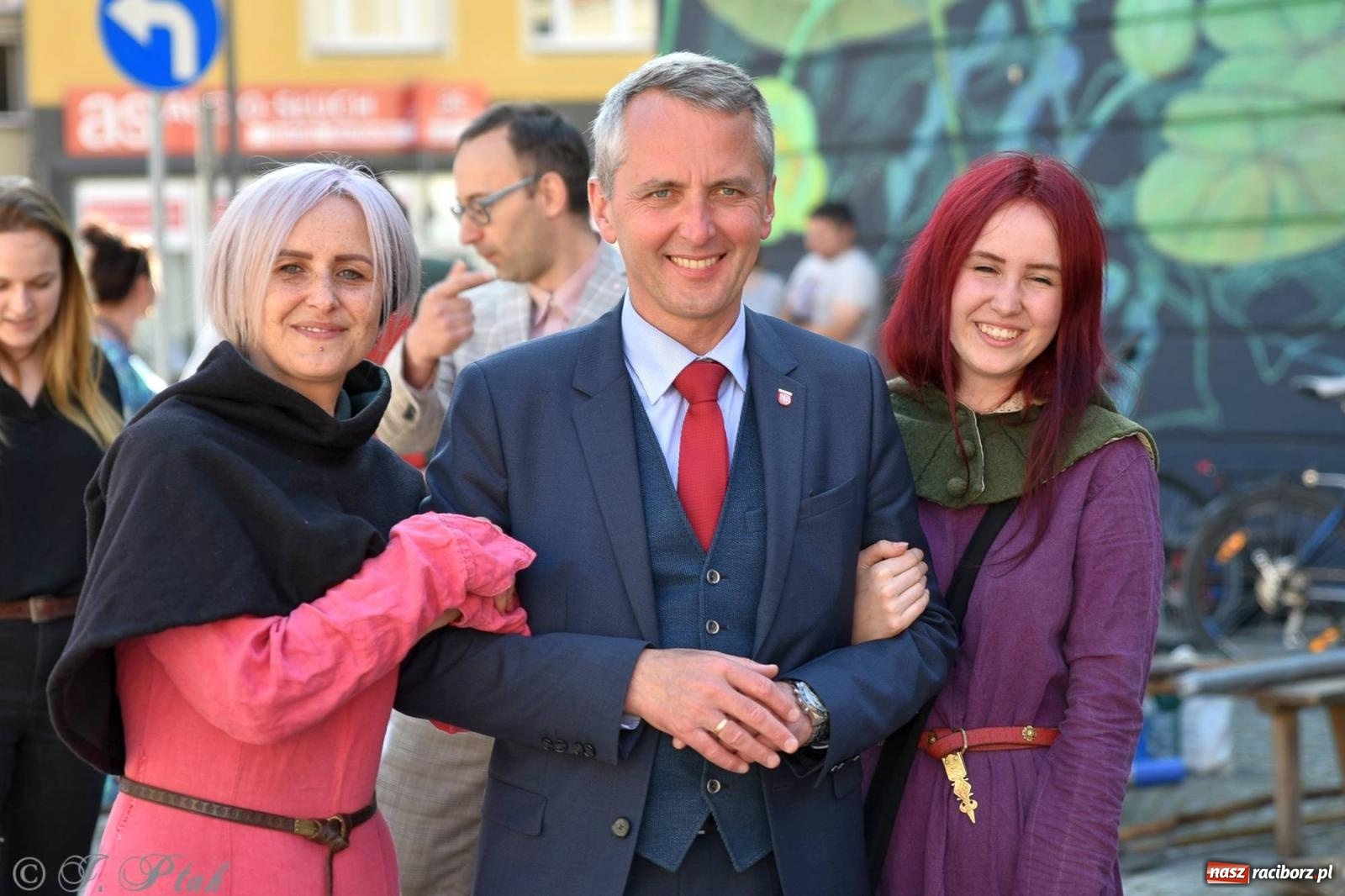 Zdjęcie w galerii na portalu naszraciborz.pl: Muzealny festiwal na placu Ofki Piastówny [FOTO i WIDEO] wiadomości z regionu