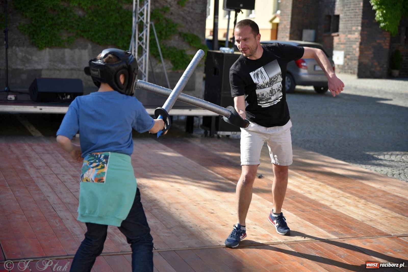 Zdjęcie w galerii na portalu naszraciborz.pl: Muzealny festiwal na placu Ofki Piastówny [FOTO i WIDEO] wiadomości z regionu