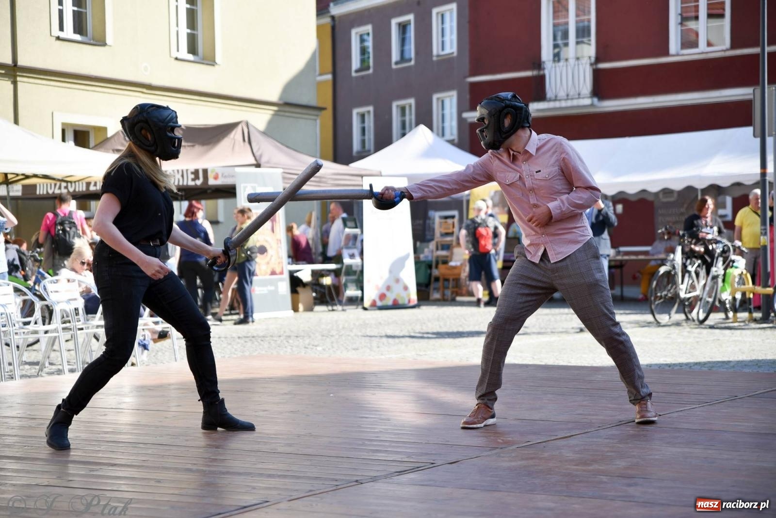 Zdjęcie w galerii na portalu naszraciborz.pl: Muzealny festiwal na placu Ofki Piastówny [FOTO i WIDEO] wiadomości z regionu