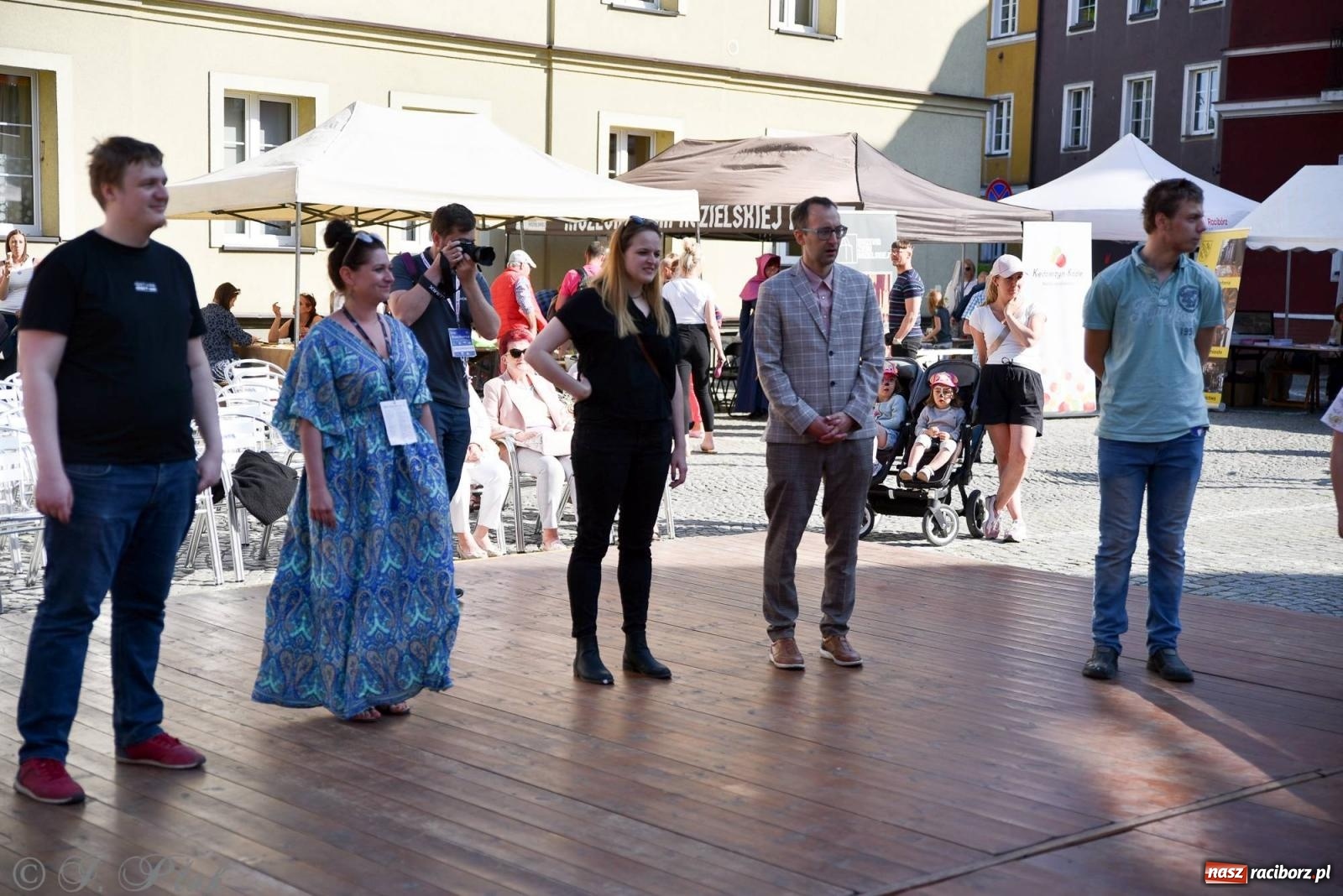 Zdjęcie w galerii na portalu naszraciborz.pl: Muzealny festiwal na placu Ofki Piastówny [FOTO i WIDEO] wiadomości z regionu