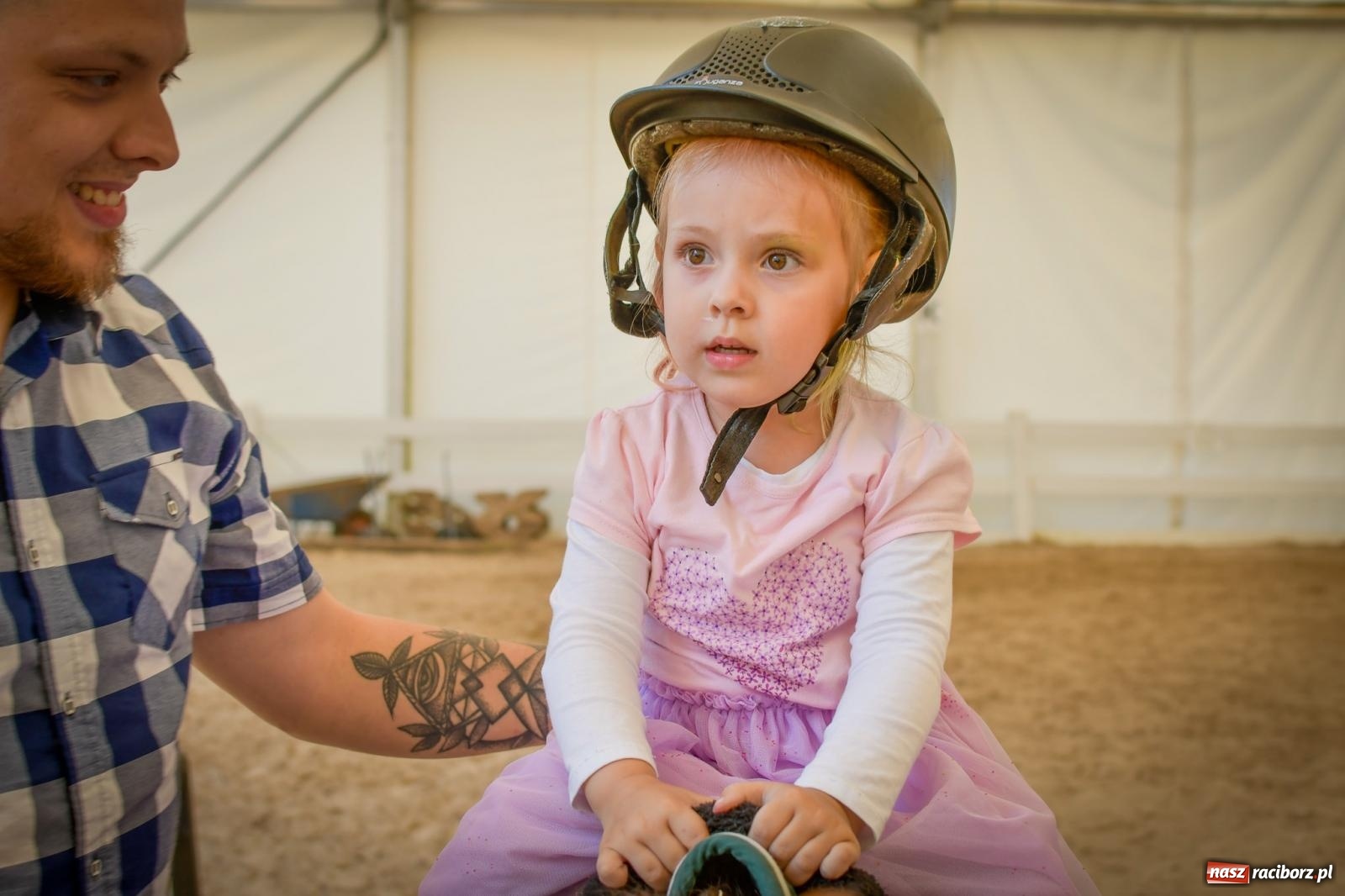 Zdjęcie w galerii na portalu naszraciborz.pl: Tłumy na Dniu Dziecka w klubie jeździeckim Aquabrax [FOTO i WIDEO] wiadomości z regionu
