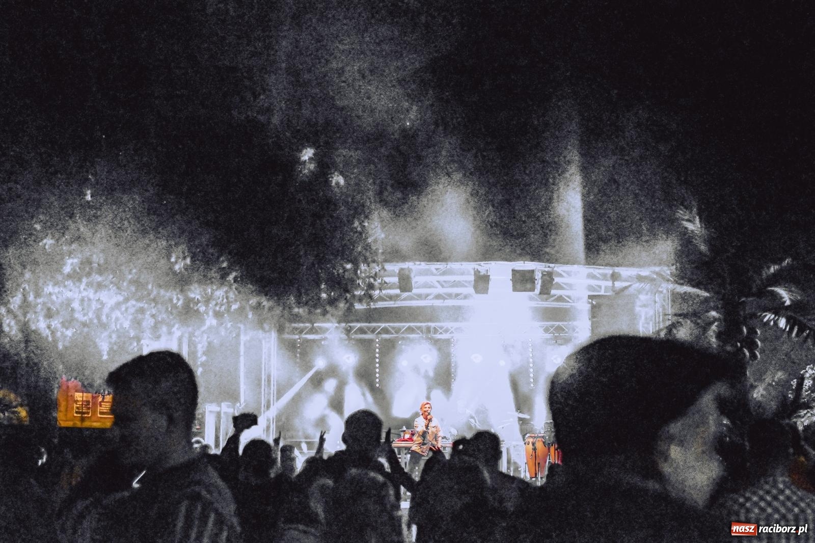 Zdjęcie w galerii na portalu naszraciborz.pl: Muzyczny FUN NAD ODRĄ do samego rana [FOTO i WIDEO] wiadomości z regionu