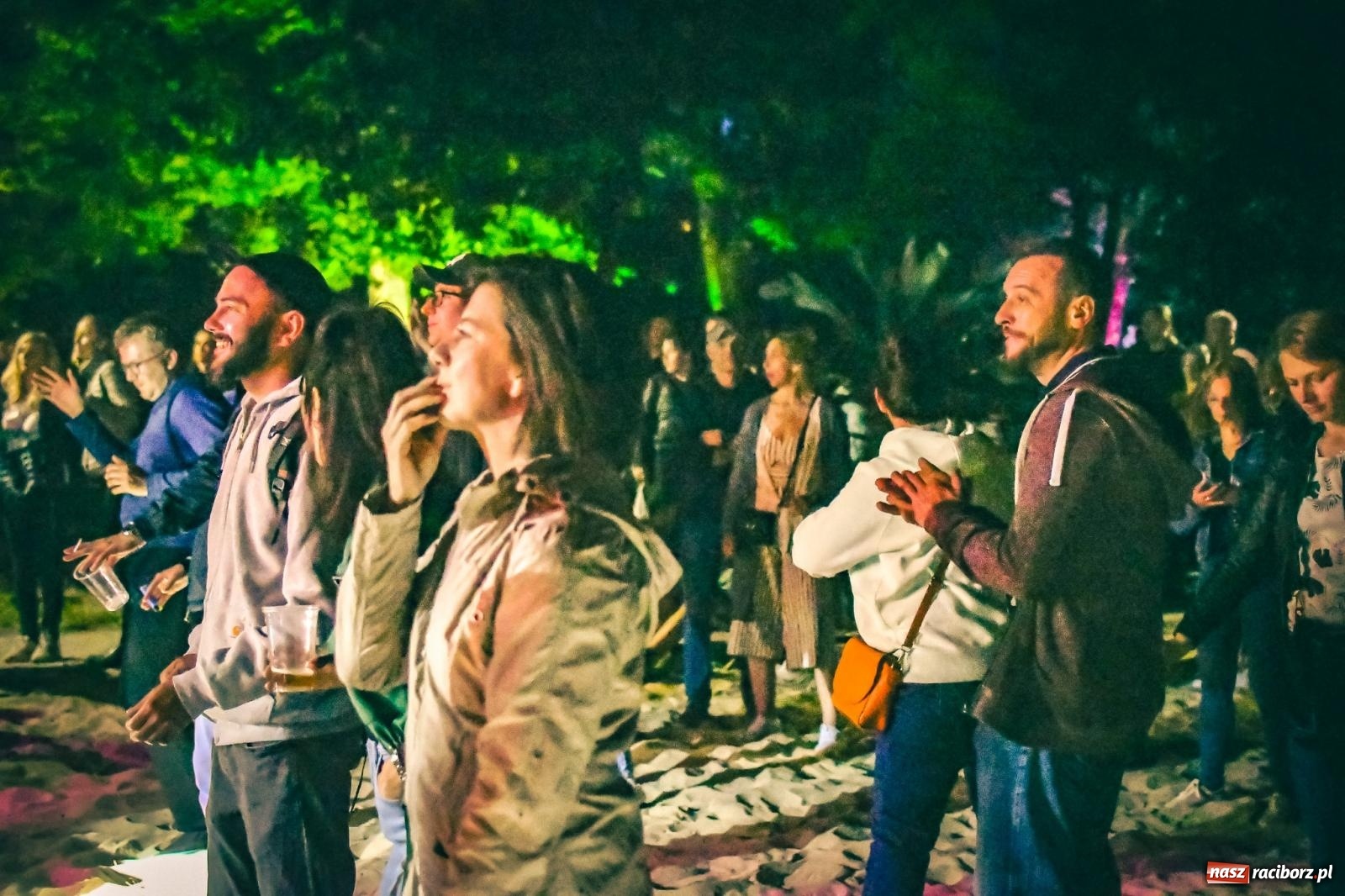 Zdjęcie w galerii na portalu naszraciborz.pl: Muzyczny FUN NAD ODRĄ do samego rana [FOTO i WIDEO] wiadomości z regionu