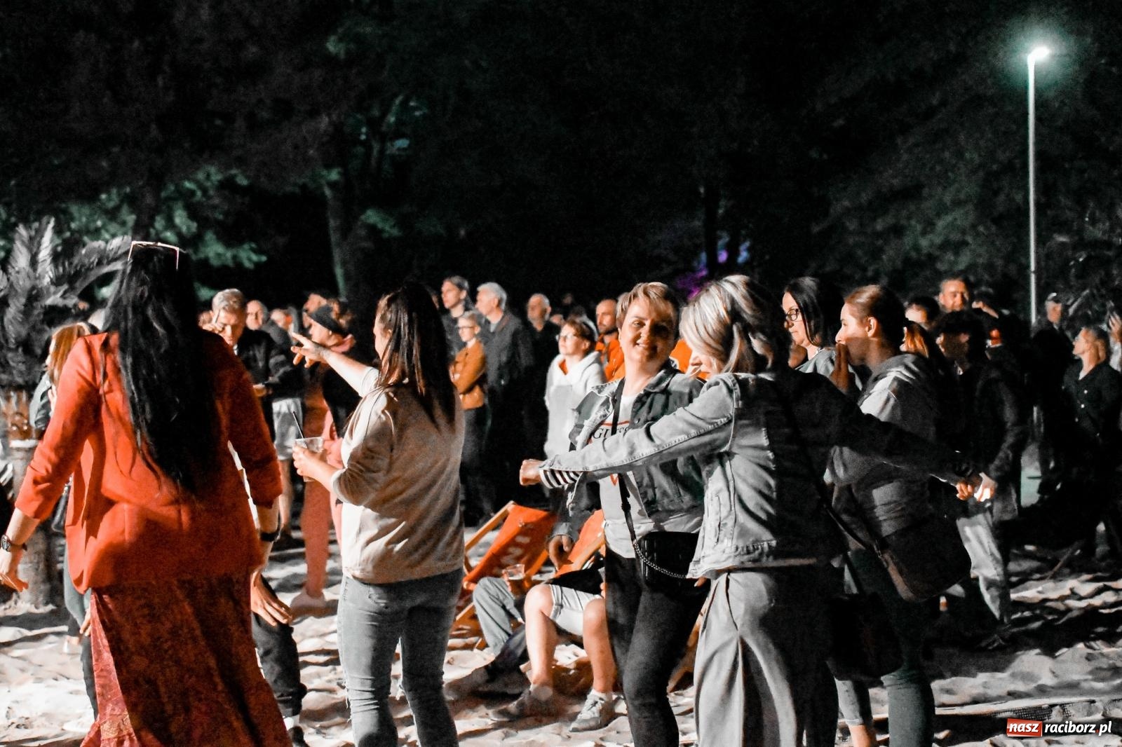 Zdjęcie w galerii na portalu naszraciborz.pl: Muzyczny FUN NAD ODRĄ do samego rana [FOTO i WIDEO] wiadomości z regionu