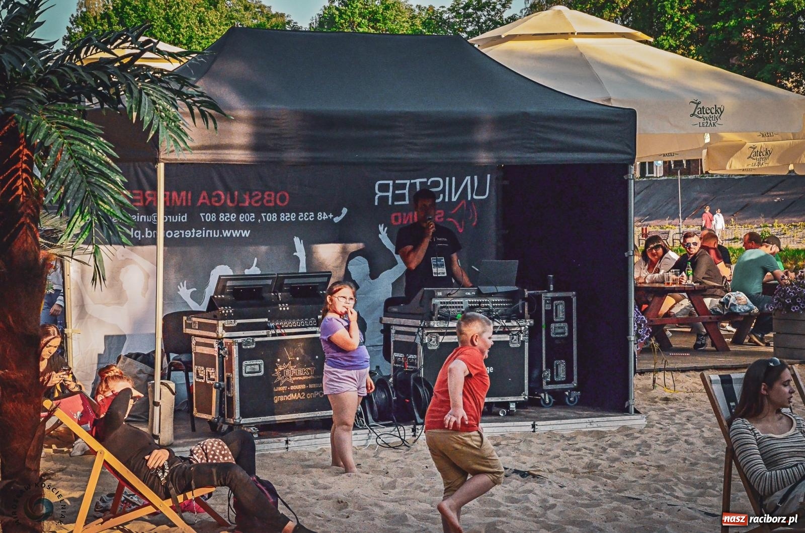 Zdjęcie w galerii na portalu naszraciborz.pl: Muzyczny FUN NAD ODRĄ do samego rana [FOTO i WIDEO] wiadomości z regionu