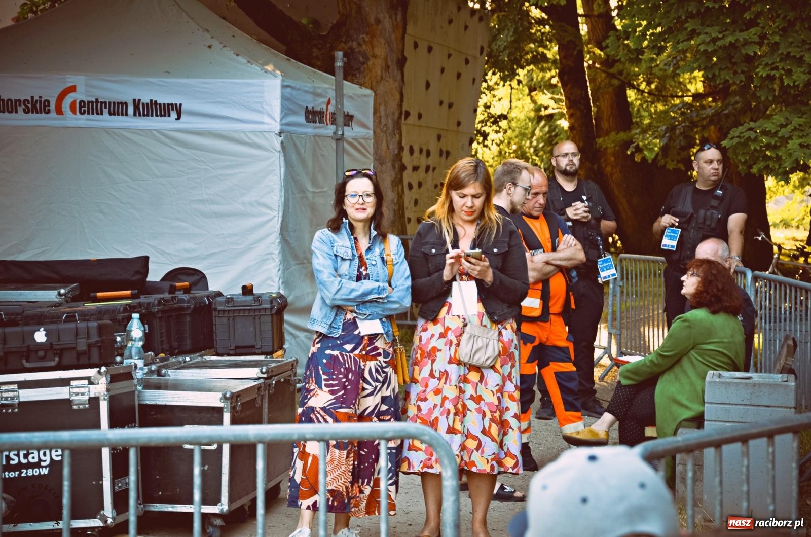 Zdjęcie w galerii na portalu naszraciborz.pl: Muzyczny FUN NAD ODRĄ do samego rana [FOTO i WIDEO] wiadomości z regionu