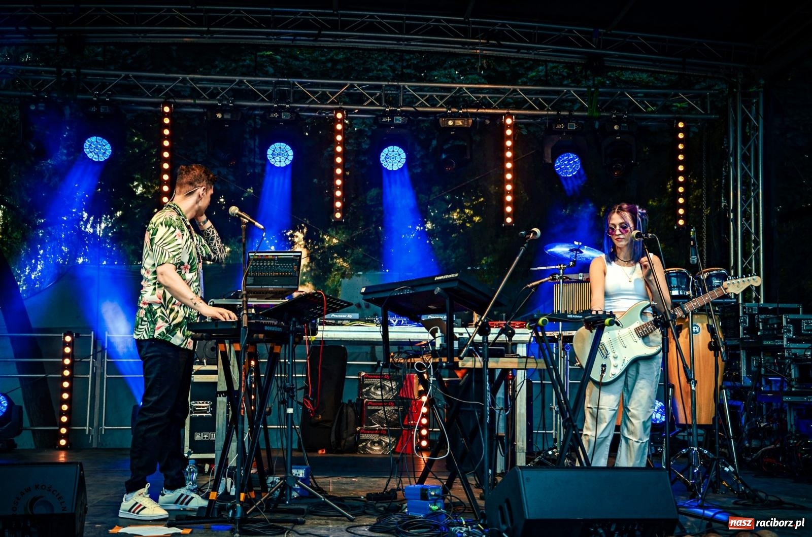 Zdjęcie w galerii na portalu naszraciborz.pl: Muzyczny FUN NAD ODRĄ do samego rana [FOTO i WIDEO] wiadomości z regionu