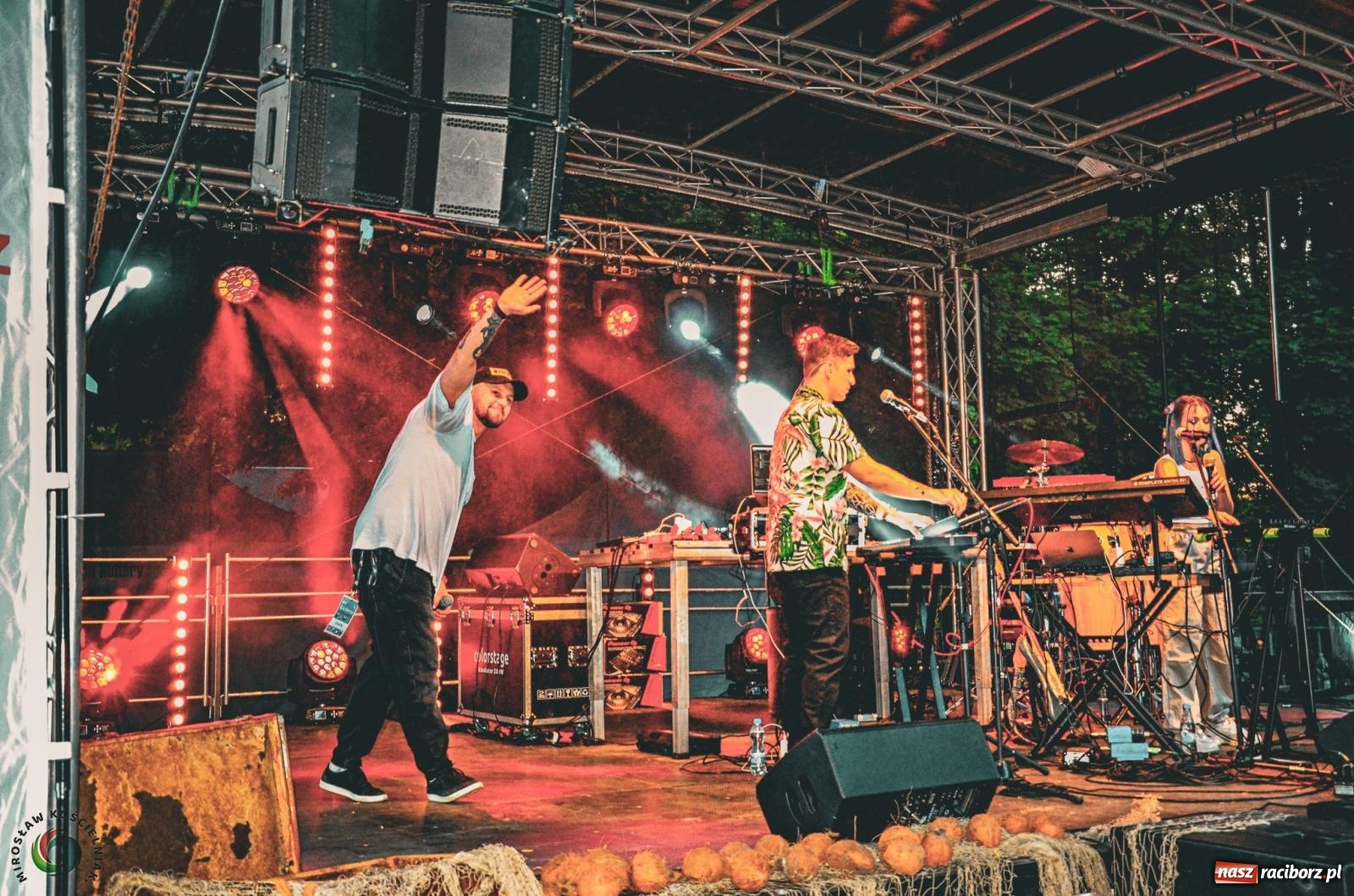 Zdjęcie w galerii na portalu naszraciborz.pl: Muzyczny FUN NAD ODRĄ do samego rana [FOTO i WIDEO] wiadomości z regionu