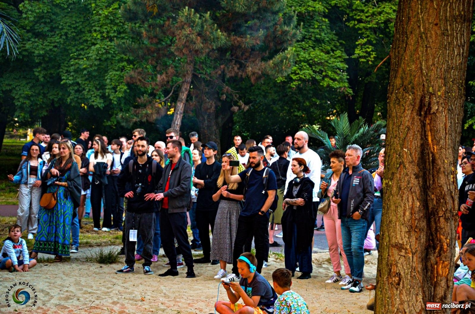 Zdjęcie w galerii na portalu naszraciborz.pl: Muzyczny FUN NAD ODRĄ do samego rana [FOTO i WIDEO] wiadomości z regionu