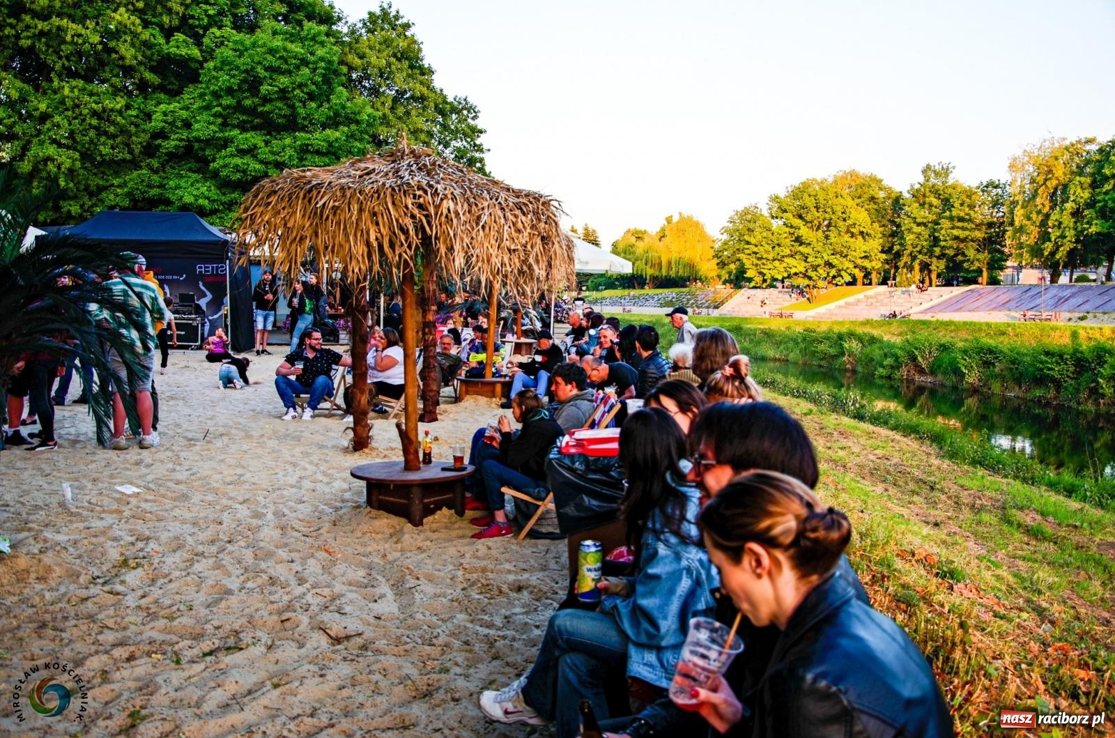 Zdjęcie w galerii na portalu naszraciborz.pl: Muzyczny FUN NAD ODRĄ do samego rana [FOTO i WIDEO] wiadomości z regionu