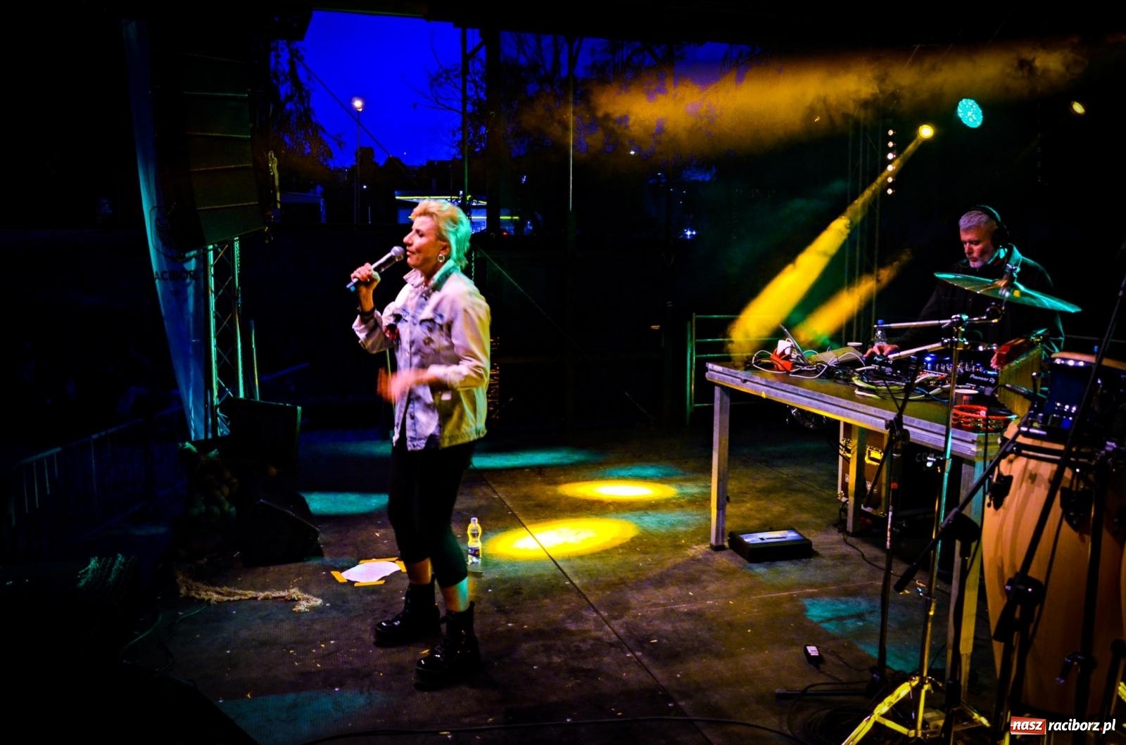 Zdjęcie w galerii na portalu naszraciborz.pl: Muzyczny FUN NAD ODRĄ do samego rana [FOTO i WIDEO] wiadomości z regionu