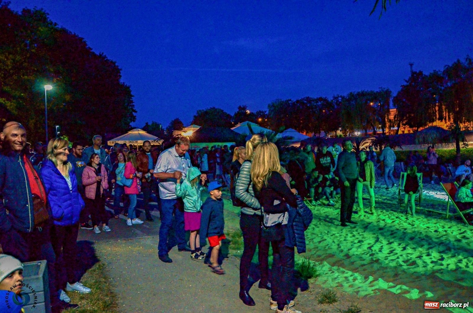 Zdjęcie w galerii na portalu naszraciborz.pl: Muzyczny FUN NAD ODRĄ do samego rana [FOTO i WIDEO] wiadomości z regionu