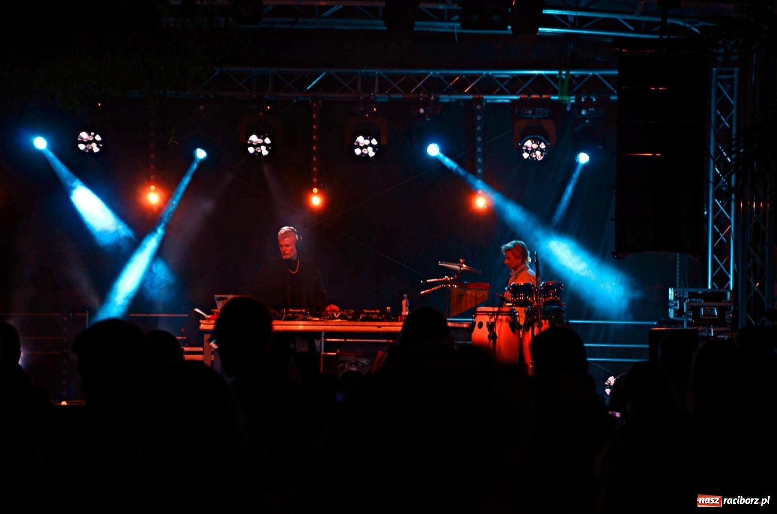 Zdjęcie w galerii na portalu naszraciborz.pl: Muzyczny FUN NAD ODRĄ do samego rana [FOTO i WIDEO] wiadomości z regionu