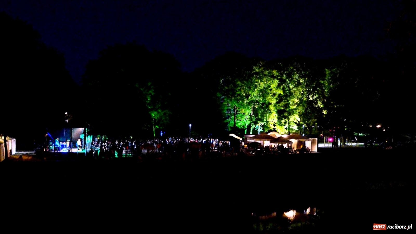 Zdjęcie w galerii na portalu naszraciborz.pl: Muzyczny FUN NAD ODRĄ do samego rana [FOTO i WIDEO] wiadomości z regionu