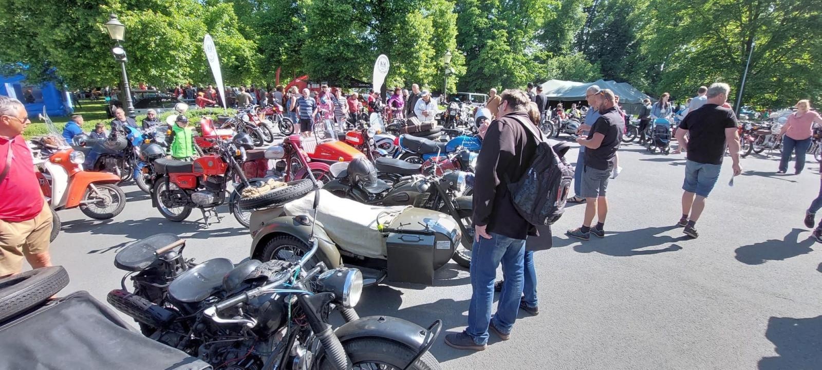 Zdjęcie w galerii na portalu naszraciborz.pl: Rajd Pruski znów zawitał na ziemię raciborską wiadomości z regionu