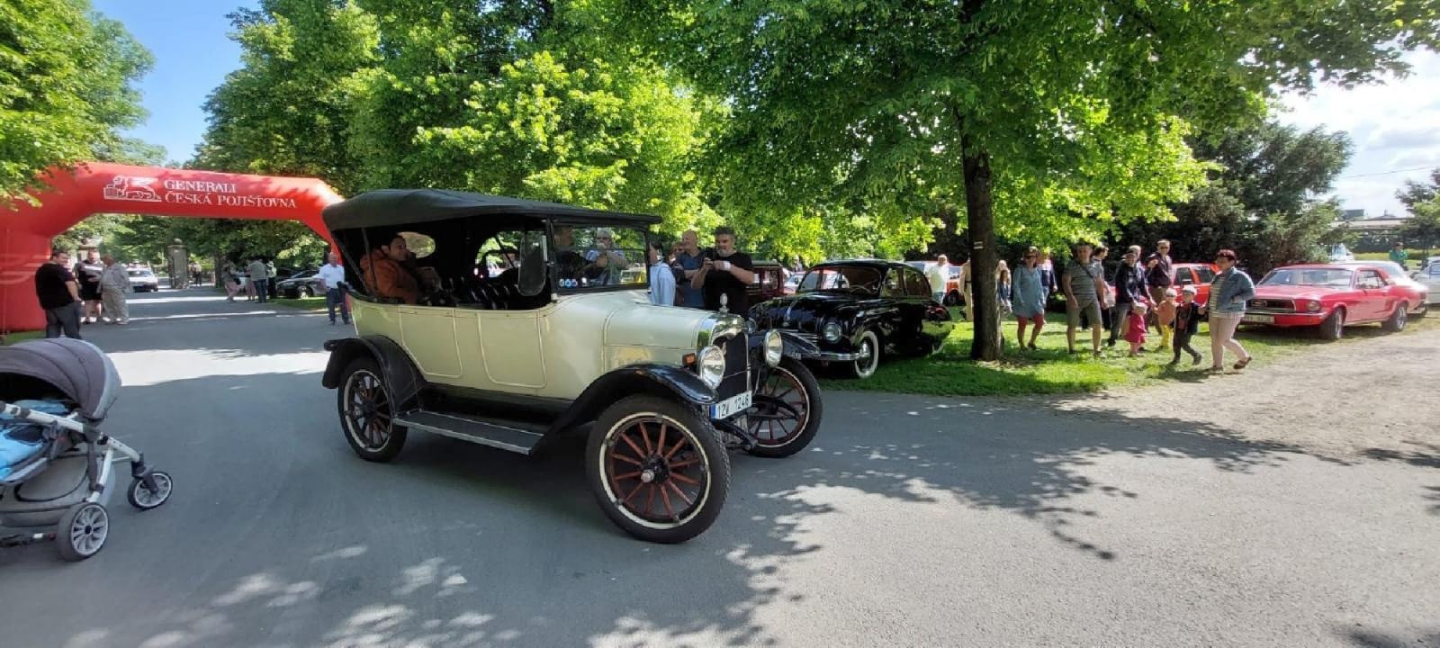 Zdjęcie w galerii na portalu naszraciborz.pl: Rajd Pruski znów zawitał na ziemię raciborską wiadomości z regionu