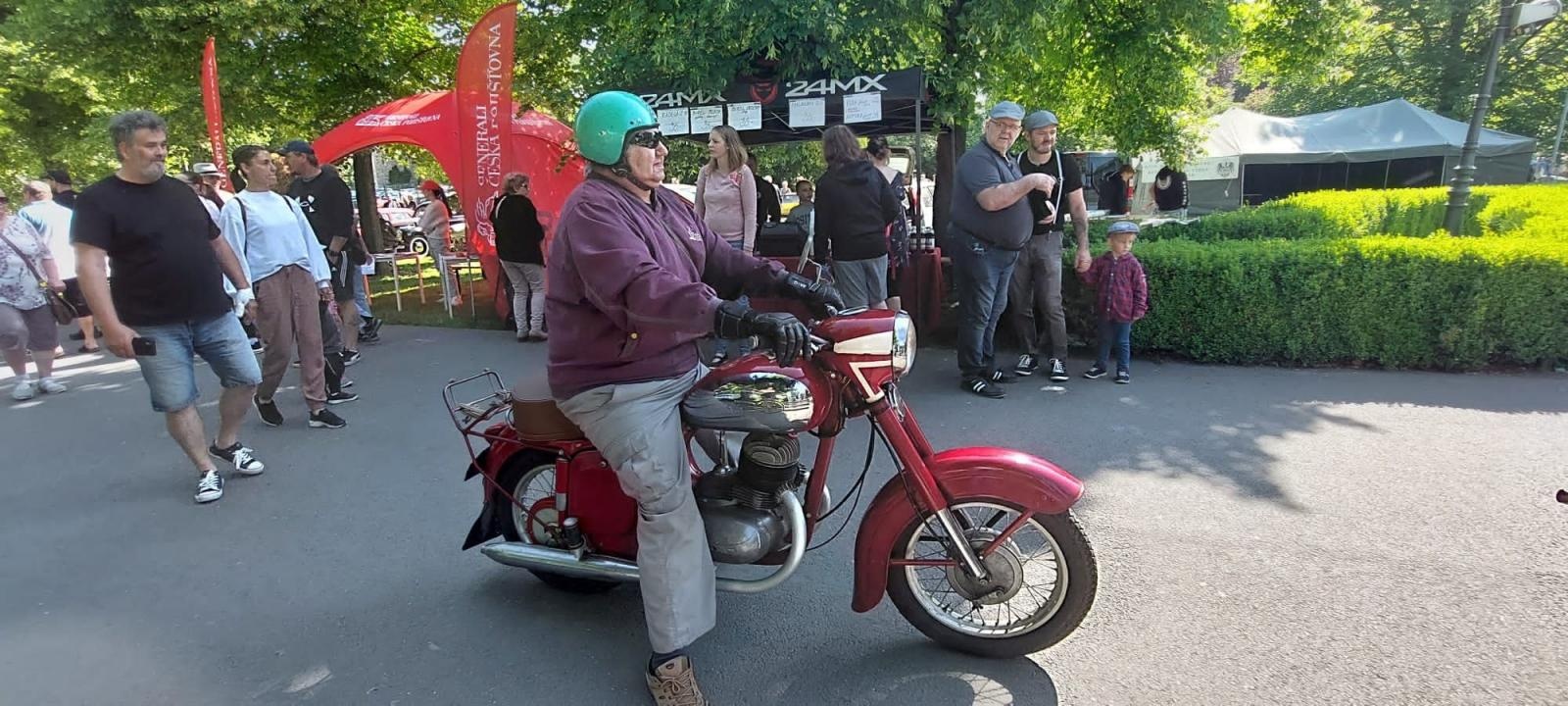 Zdjęcie w galerii na portalu naszraciborz.pl: Rajd Pruski znów zawitał na ziemię raciborską wiadomości z regionu