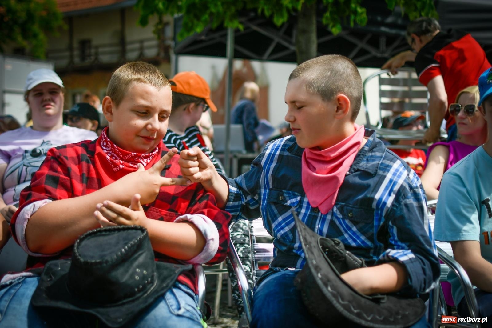 Zdjęcie w galerii na portalu naszraciborz.pl: Dziesiątka i przyjaciele na raciborskim zamku [FOTO i WIDEO] wiadomości z regionu