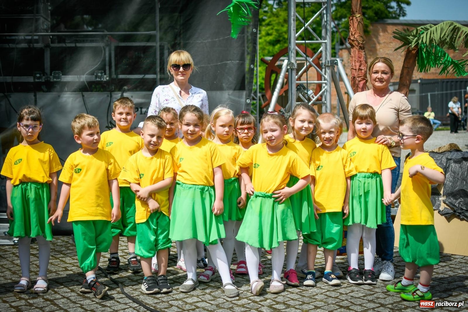 Zdjęcie w galerii na portalu naszraciborz.pl: Dziesiątka i przyjaciele na raciborskim zamku [FOTO i WIDEO] wiadomości z regionu