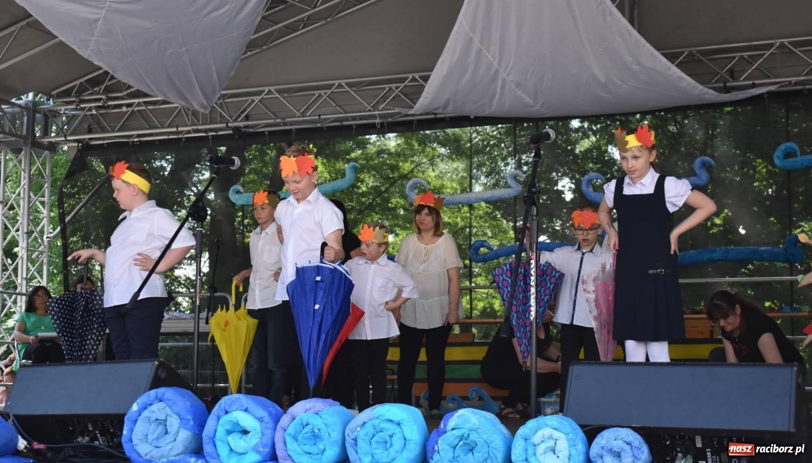 Zdjęcie w galerii na portalu naszraciborz.pl: Dziesiątka i przyjaciele na raciborskim zamku [FOTO i WIDEO] wiadomości z regionu