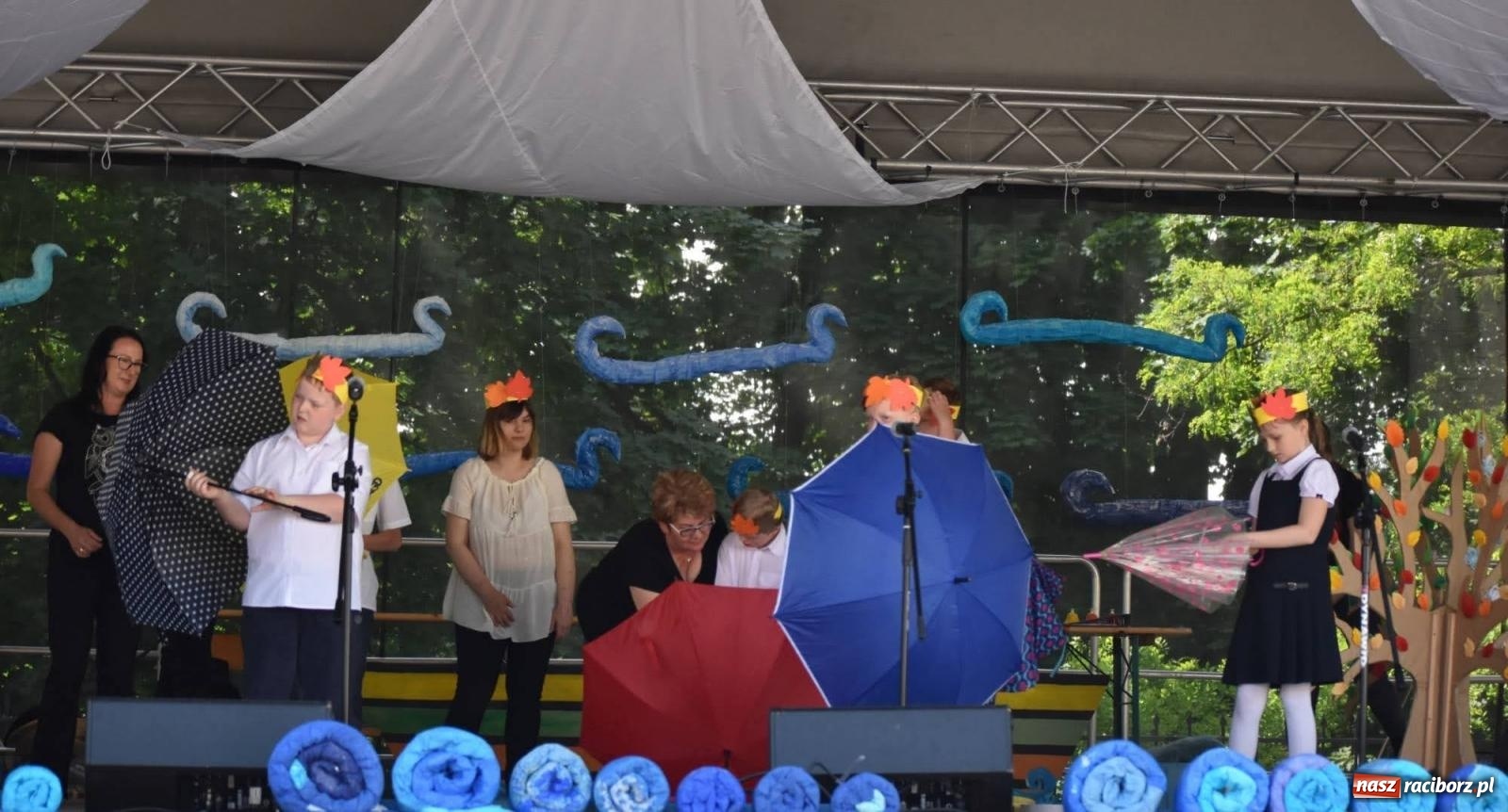 Zdjęcie w galerii na portalu naszraciborz.pl: Dziesiątka i przyjaciele na raciborskim zamku [FOTO i WIDEO] wiadomości z regionu