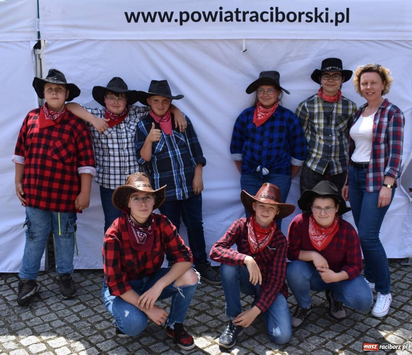 Zdjęcie w galerii na portalu naszraciborz.pl: Dziesiątka i przyjaciele na raciborskim zamku [FOTO i WIDEO] wiadomości z regionu