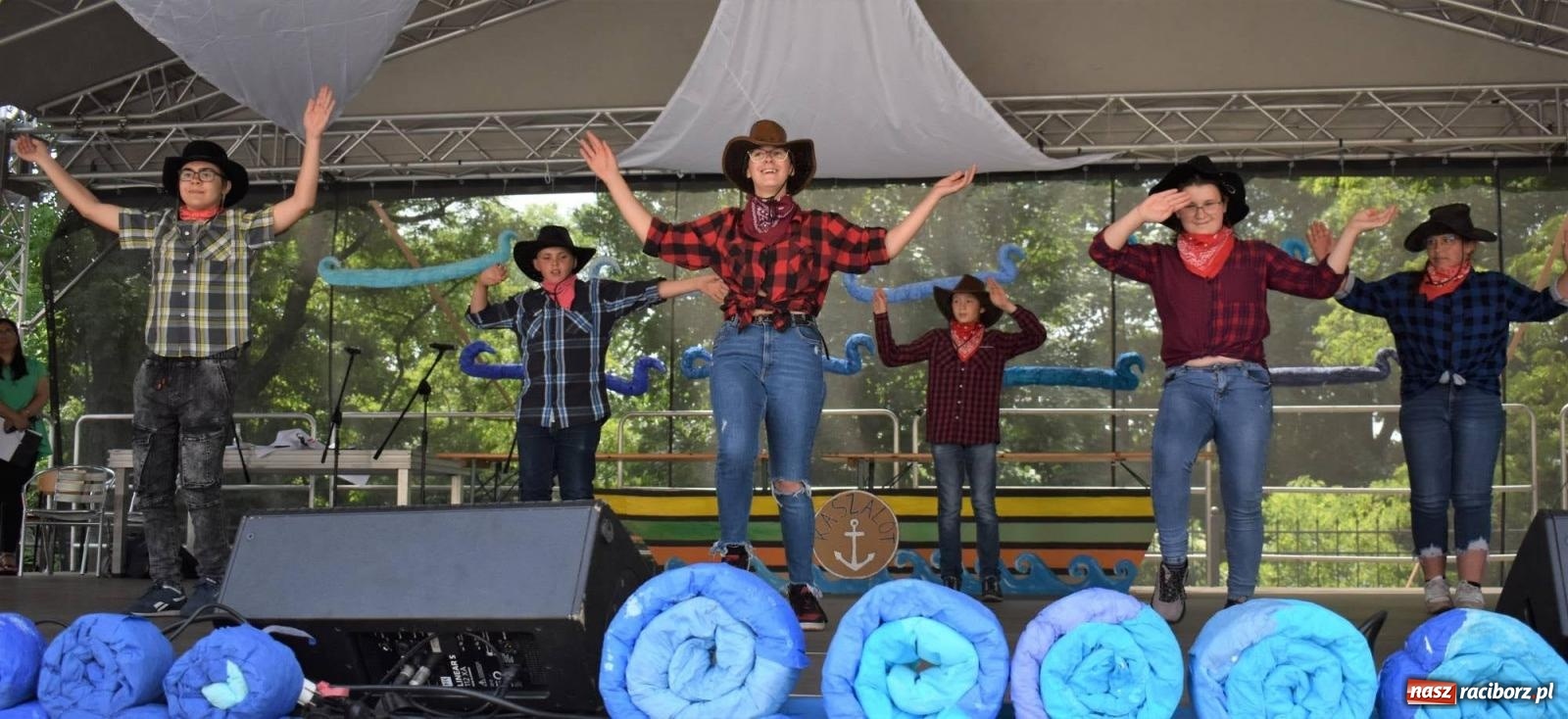 Zdjęcie w galerii na portalu naszraciborz.pl: Dziesiątka i przyjaciele na raciborskim zamku [FOTO i WIDEO] wiadomości z regionu