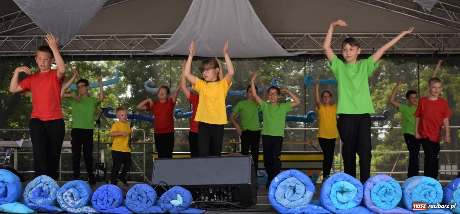 Zdjęcie w galerii na portalu naszraciborz.pl: Dziesiątka i przyjaciele na raciborskim zamku [FOTO i WIDEO] wiadomości z regionu
